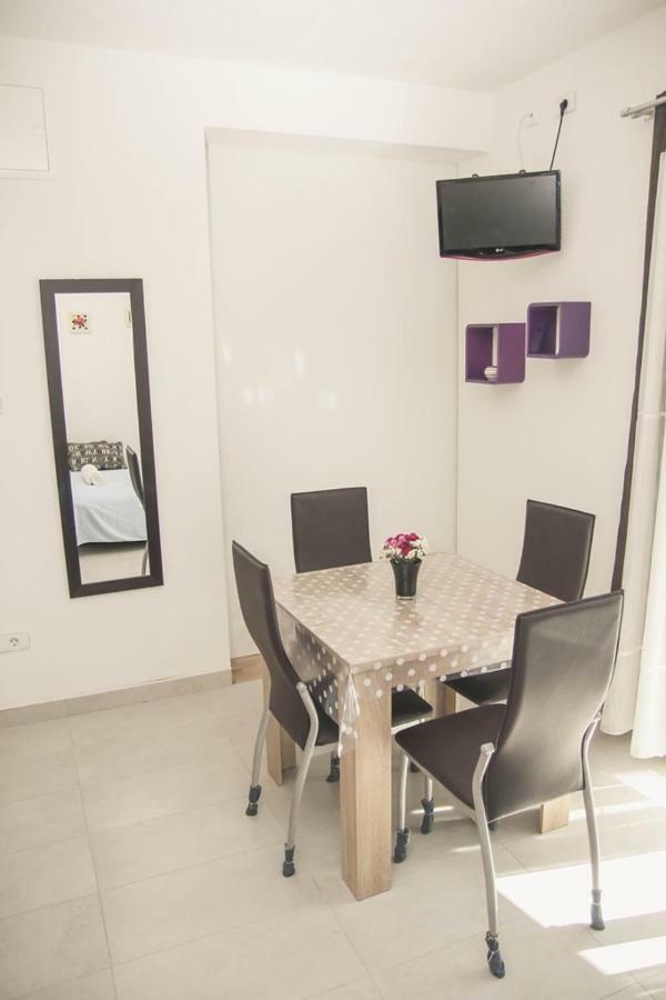 Apartmani Bartolic Рогозниця Екстер'єр фото